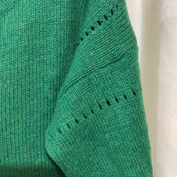American Eagle Outfitters green sweater L - Picture 2 of 7